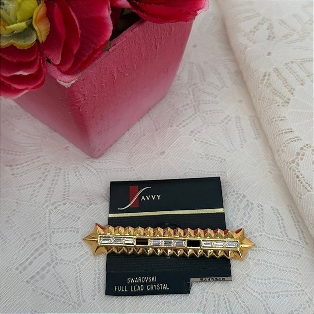 Savvy Swarovski Full Lead Crystal Brooch Gold Tone Geometric Vintage Pin